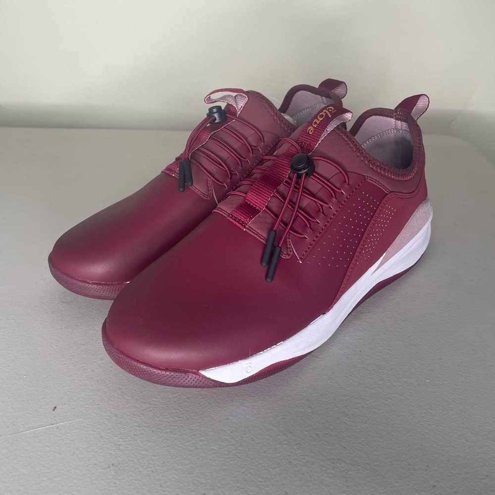 Cloves shoes in Royal Maroon W 11 / M 9.5